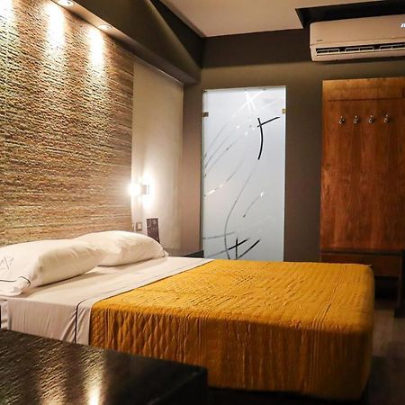 Hotel Myst. Монтеррей Екстер'єр фото